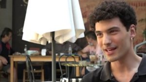 Αυτος ειναι ο νεος gay ηρωας στις &quot;Αγριες Μελισσες&quot; - Η πρωτη του δηλωση
