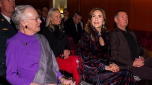 Το ατοπημα της αδελφης της Αννας Μαριας σε νεα εμφανιση με τη βασιλισσα Mary της Δανιας