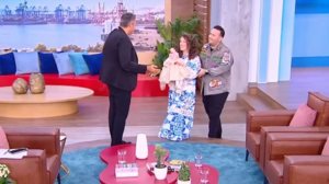 Ο Μαυρικιος Μαυρικιου και Ιλαειρα Ζηση μαζι με το μωρο τους στο "Πρωινο"