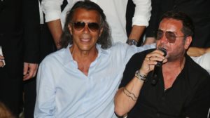 Ασπιδα ο Ηλιας Ψινακης για τον Γιωργο Μαζωνακη: "Αφηστε τον ησυχo"