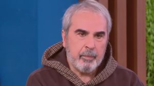 Βαγγελης Περρης: "Νομιζω οτι η Ιωαννα Μαλεσκου ειναι ανεπιδεκτη"