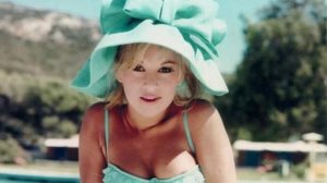 Αλικη Βουγιουκλακη : Με μπικινι στη Ροδο - Σπανια φωτο απο τα γυρισματα της ταινιας &quot;Το Δολωμα&quot;