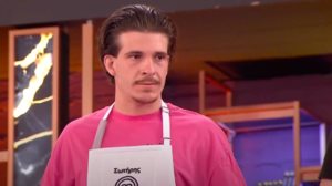 MasterChef | Προκαλεσε τον αρχηγο και ταυτοχρονα αντιδρασεις: "Ειναι χαζο αυτο που κανει"