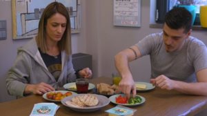 MasterChef | Δεν κρυβεται ο ερωτας μεταξυ Ανους και Διονυση