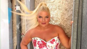 Η Δαναη Μπαρκα σε τηλεοπτικη εμφανιση - εκπληξη