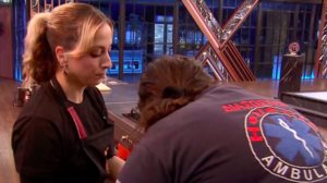 Aτυχημα για τη Μαιρυλιν στη δοκιμασια αποχωρησης του MasterChef: "Δεν ελεγε να σταματησει η ροη"