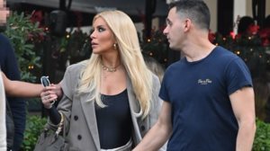 Κατερινα Καινουργιου &amp; Παναγιωτης Κουτσουμπης σε καθημερινα στιγμιοτυπα