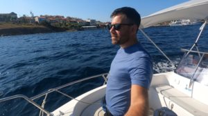 &quot;Happy Traveller&quot; | Ο Ευτυχης Μπλετσας ταξιδευει εντος Ελλαδος! Δειτε το trailer