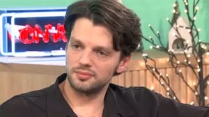 Αλεξανδρος Πιεχοβιακ: Με ειχαν παρει για αλλο ρολο στις "Σερρες" - Βλεπεις τον συναδελφο που πηραν και λες...