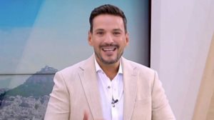 Ο Κωστας Τσουρος εκανε πρεμιερα με την ατακα που συζητηθηκε: &quot;Σκαει δεν σκαει ο τζιτζικας...&quot;