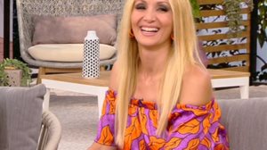 Ναταλι Κακκαβα: Η αιχμηρη δηλωση για τη σατιρα του Ζαχαρατου: «Ποιος εισαι εσυ που θα με βαλεις στο στομα σου;»