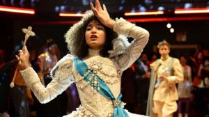 Pose: Η επιτυχημενη σειρα σε πρωτη τηλεοπτικη μεταδοση στον ΣΚΑΙ