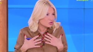 Φαιη Σκορδα: &quot;Ενω πληρωνω παντου, στα μπουζουκια δεν πληρωνω ποτε&quot;