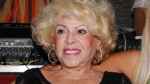 Τη διαθηκη της Καιτης Γκρευ προσβαλλει ο γιος της, Φιλιππος Ηλιαδης