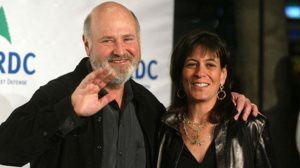 Νεκροι βρεθηκαν ο σκηνοθετης του Χολιγουντ Rob Reiner και η συζυγος του Μιchelle στο σπιτι τους στο Λος Αντζελες.