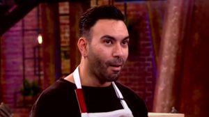 &quot;Παγωσαν&quot; οι διαγωνιζομενοι του MasterChef με την ανακοινωση του Σωτηρη Κοντιζα: &quot;Προσοχη!&quot;
