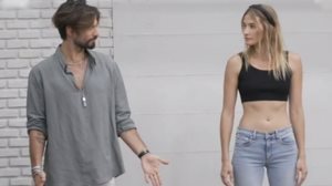 GNTM | Ισμηνη Παπαβλασοπουλου &amp; Γιωργος Καραβας εκαναν &quot;ντου&quot; στο σπιτι