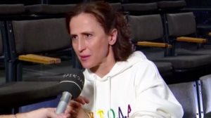 Γιουλη Τσαγκαρακη: &quot;Δεν εχω να πω κατι για την ερωτικη σκηνη στις &#39;Σερρες&#39;. Ο Γιωργος Καπουτζιδης...&quot;