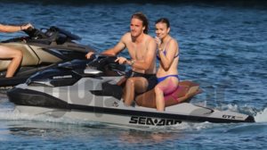 Θεοδωρα Πεταλας: Η νεα συντροφος του Στεφανου Τσιτσιπα και η σχεση της με βασιλικη οικογενεια
