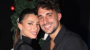 Μαριαλενα Ρουμελιωτη &amp; Σακης Κατσουλης ανακοινωσαν οτι περιμενουν το πρωτο τους παιδι