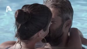 &quot;The Bachelor&quot; | Νεα συμμαχια μεσα στη βιλα: &quot;Τι θες να κανουμε για να απομακρυνθει απο τον Αλεξη;&quot;