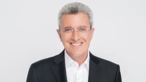 Αυτος ειναι ο καλεσμενος του Νικου Χατζηνικολαου στο "Ενωπιος Ενωπιω"