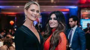 Τατιανα Μπλατνικ | Με τολμηρο Victoria Beckham φορεμα διπλα στην Kimberly Guilfoyle