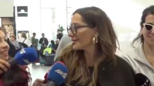 Η Δεσποινα Βανδη σε μια λιτη δηλωση απο το αεροδρομιο