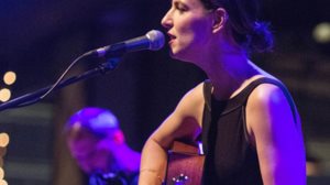 Ειρηνη Σκυλακακη: Αυτη ειναι η ταλαντουχα τραγουδοποιος, κορη του νεου υπουργου!