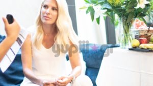 Ελενη Μενεγακη: Μπηκαμε στα γυρισματα της νεας καμπανιας της L&#39; Oreal Paris