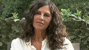 Ελευθερια Αρβανιτακη: O φοβος εν μεσω της πανδημιας, η ζωη της κορης της στο Λονδινο &amp; η αποψη της για τον «Μεγαλο Περιπατο»