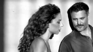 Ο Μιχαλης Λεβεντογιαννης στην επισημη φωτογραφιση με τη νεα πρωταγωνιστρια του "Barcelona"