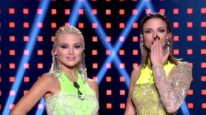 J2US | Κατερινα Λιολιου &amp; Αλεξανδρα Παναγιωταρου ερμηνευσαν Δεσποινα Βανδη - Ποια ηταν η αντιδραση της;