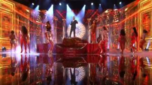 J2US | Η λαμπερη εναρξη του 8ου live show - Η ανακοινωση για το νεο ζευγαρι