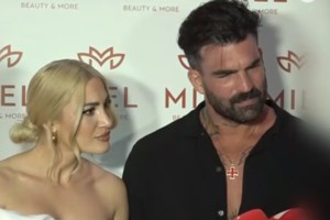 Ιωάννα Τούνη: "Πόσο τέρας φαίνομαι από τα social media; Τσάμπα τα φίλτρα"