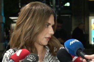 Ο Γιάννης Τσιμιτσέλης "ασπίδα" για τη Βάσω Λασκαράκη: "Δεν ήταν εκνευρισμός αυτό"