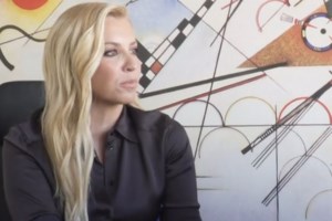 "Δε βάζει γλώσσα μέσα της η Αναστασοπούλου. Ώρες ώρες τον λυπάμαι τον Άρη"