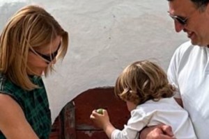 Η Τζένη Μπαλατσινού δημοσίευσε τις πιο #familygoals φωτογραφίες με τον γιο της