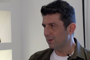 Η έκκληση του Μιχάλη Οικονόμου: "Να ψηφίσουν οι βουλευτές αυτό που θεωρούν καλύτερο για το παιδί μου"