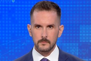 Aide-mémoire | H αμήχανη σκάντζα βάρδια των "Weekenders" & η ανάρτηση όλο νόημα της Μενεγάκη