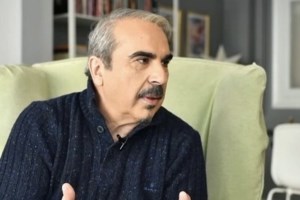Βαγγέλης Περρής: "Ο Γιώργος Λιάγκας καταλαβαίνει ότι είναι οι τελευταίες του μέρες και προσπαθεί να κρατηθεί με νύχια και με δόντια"