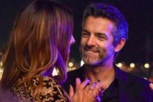 Full in love Φίλιππος Μιχόπουλος & Κωνσταντίνα Ευριπίδου -΄Το φιλί του ζευγαριού μέσα στη θάλασσα