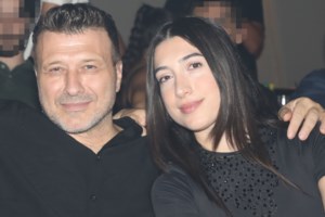 Κατερίνα Κακοσαίου: "Ο πατέρας μου δεν ήξερε αγγλικά, η μητέρα μου τού εξηγούσε τι λένε οι στίχοι" - εικόνα 2