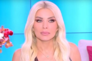 Η Μπακοδήμου ρωτήθηκε για τον γάμο του Σεργουλόπουλου και αποχώρησε από τις κάμερες - εικόνα 4