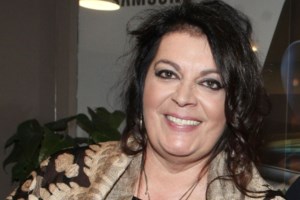 Μαρία Εκμεκτσίογλου: "Δεν είμαι η γλυκούλα πεθερά - Όσο καλή και να 'ναι, σου 'χει πάρει το παιδί σου"