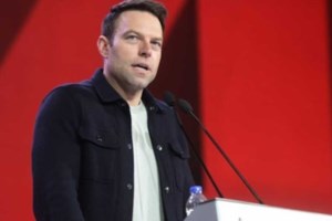 Η απάντηση του Κωνσταντίνου Ζούλα: "Αν ήταν στοιχειωδώς σοβαροί οι συγγραφείς του ΣΥΡΙΖΑ θα γνώριζαν"