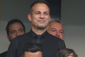 Ο Ντέμης Νικολαΐδης αποκάλυψε πρώτη φορά τον λόγο που δεν έχει παίξει ποτέ ποδόσφαιρο τα τελευταία 20 χρόνια