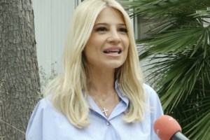 Το on air υπονοούμενο της Φαίης Σκορδά για την αλλαγή της ώρας της εκπομπής