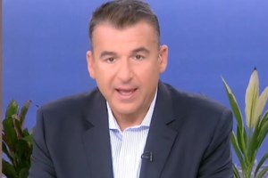 "Καταπέλτης" ο Light: "Πριν ηθικολογήσετε να κοιτάζετε τα χάλια σας στον καθρέφτη, κύριε Λιάγκα"