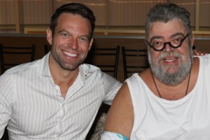 Όσα έγιναν γνωστά για τον γάμο του Στέφανου Κασσελάκη & του Τάιλερ Μακμπέθ: "Κανείς από τους καλεσμένους δεν είχε κινητό" - εικόνα 2